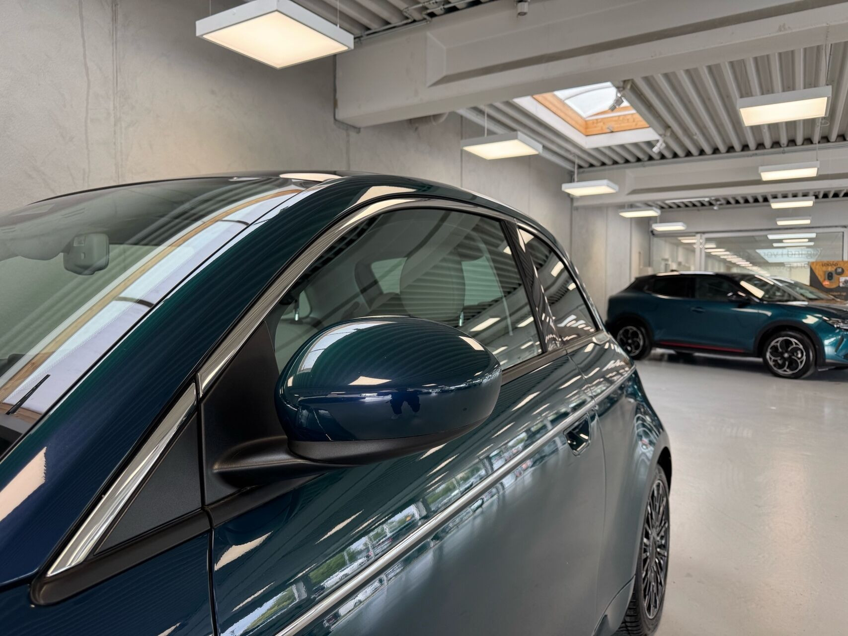 Grøn Fiat 500e fra 2023