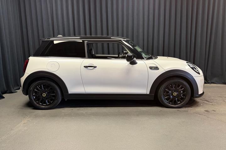 Hvid Mini Cooper fra 2023