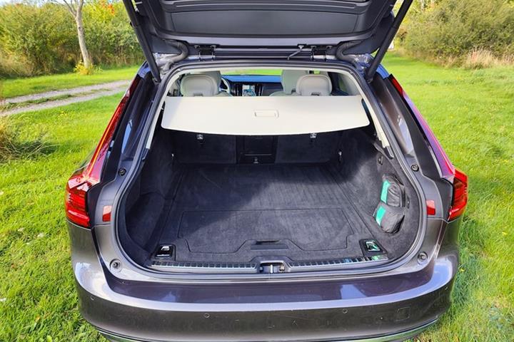 undefined Volvo V90 fra 2022