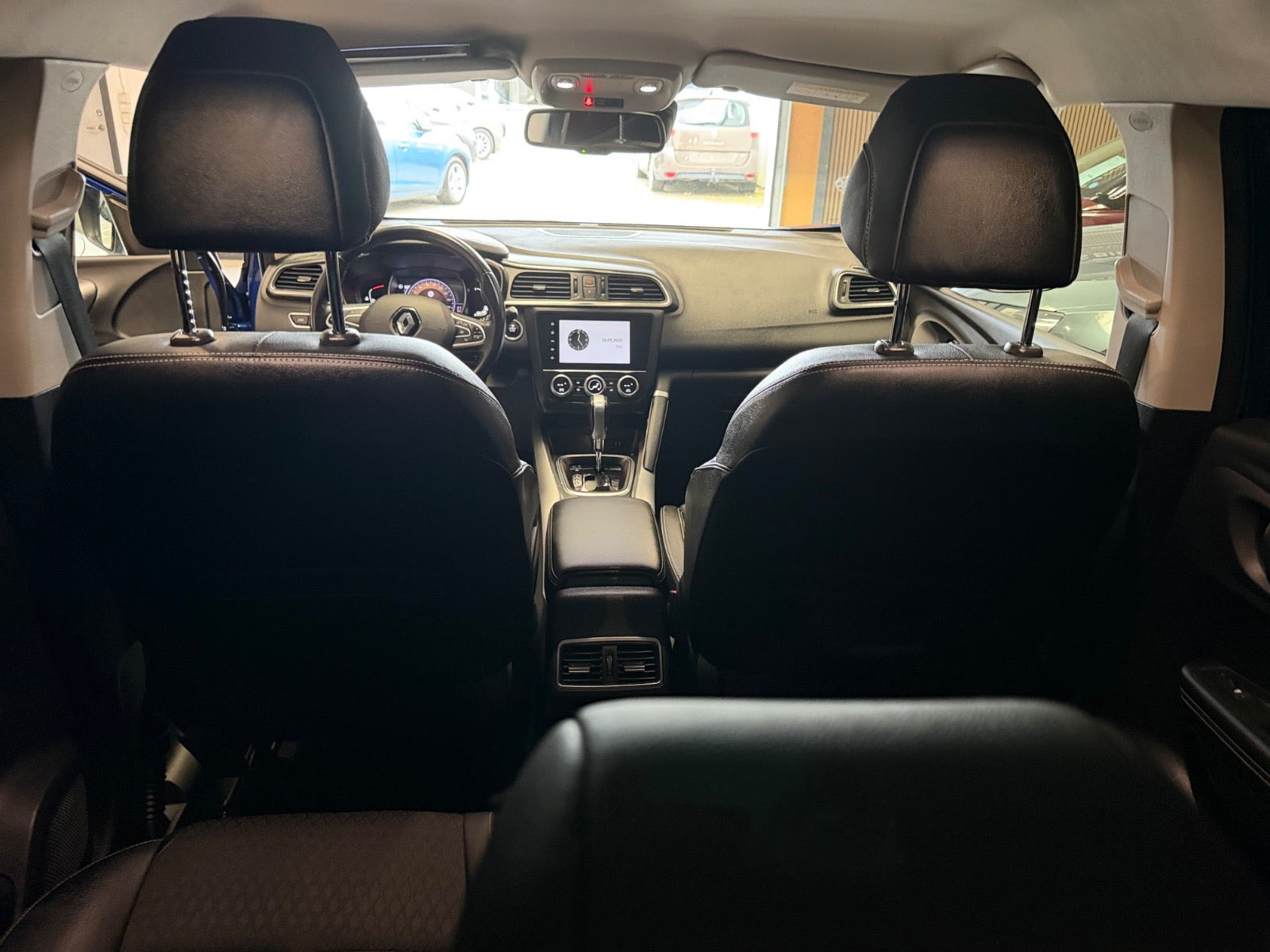 Blå Renault Kadjar fra 2019