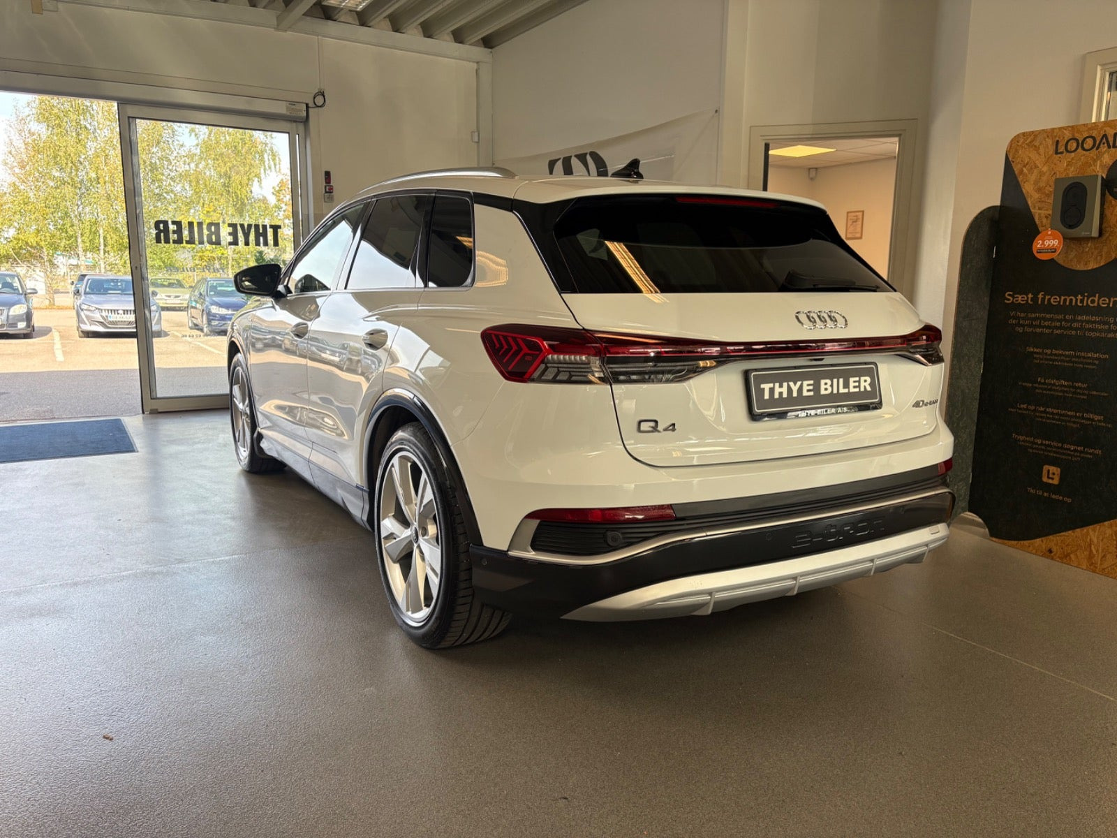 Hvid Audi Q4 e-tron fra 2023