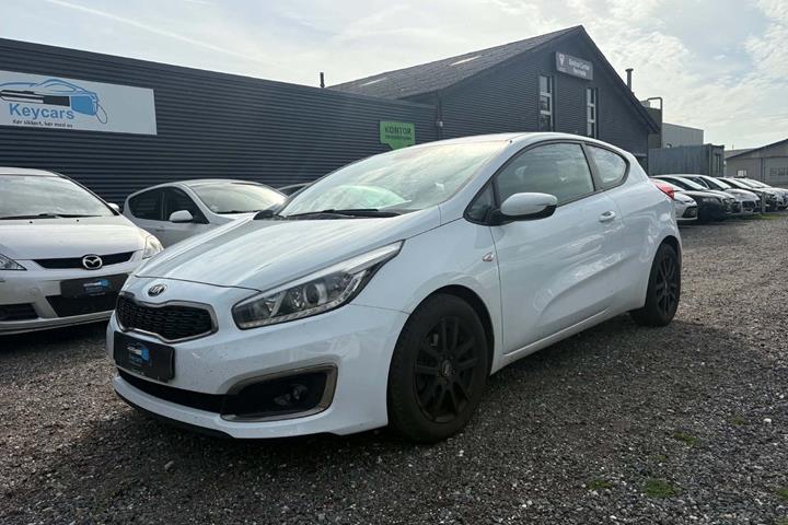 Hvid Kia Ceed fra 2016