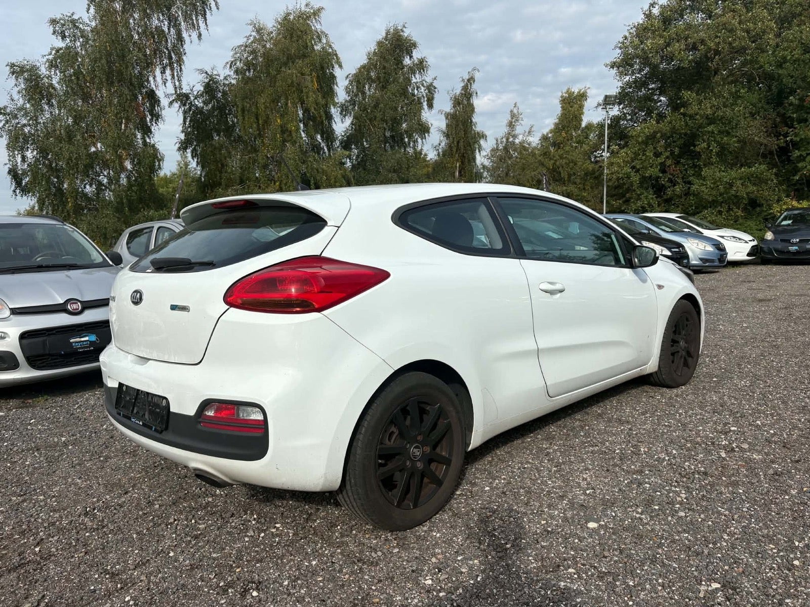 Hvid Kia Ceed fra 2016