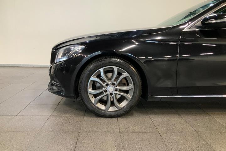 Sort Mercedes C200 fra 2014