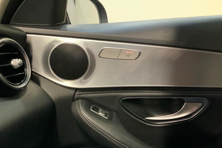 Sort Mercedes C200 fra 2014