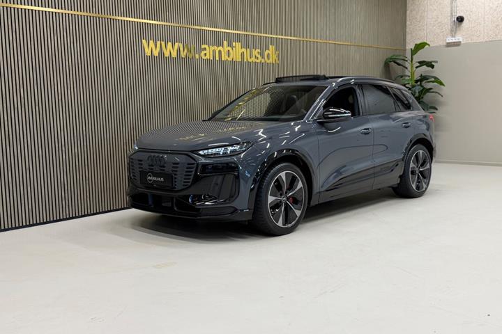 Grå Audi SQ6 e-tron fra 2024