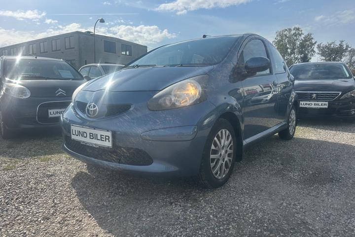 Blå Toyota Aygo fra 2008