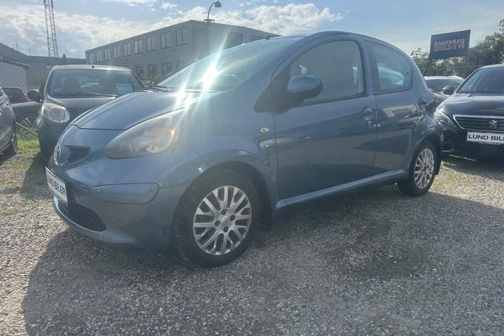 Blå Toyota Aygo fra 2008