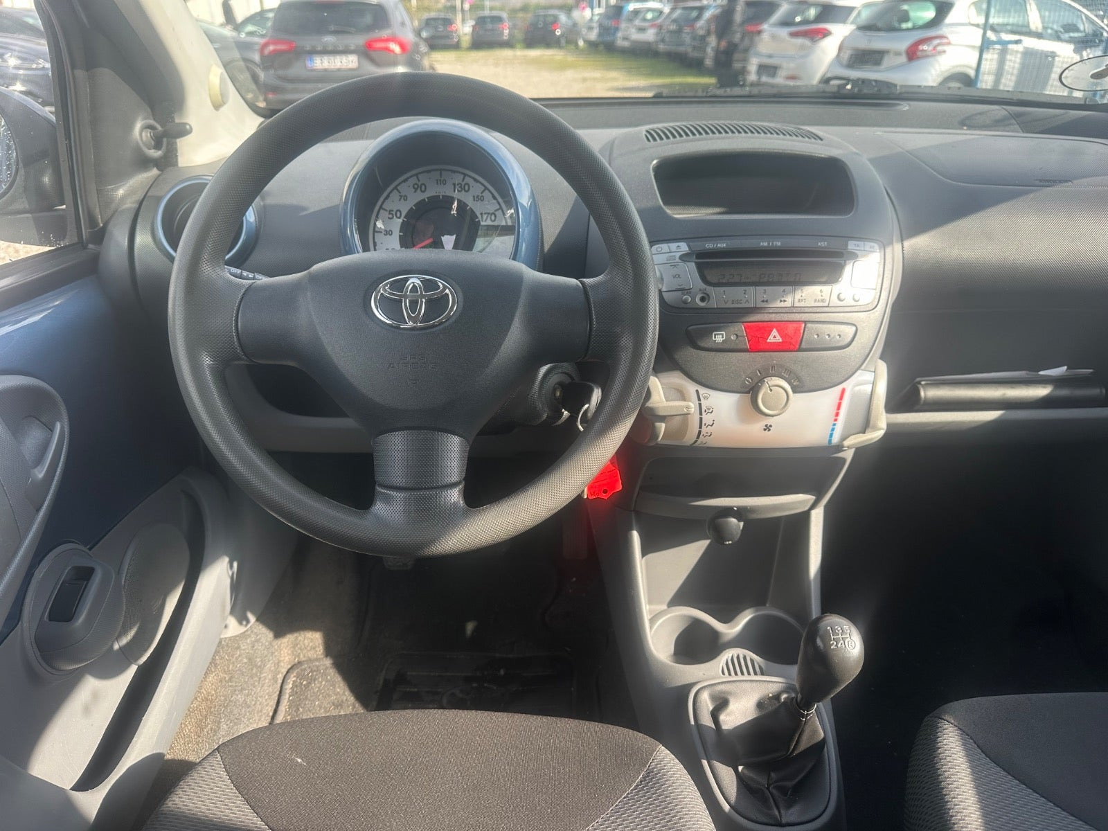 Blå Toyota Aygo fra 2008