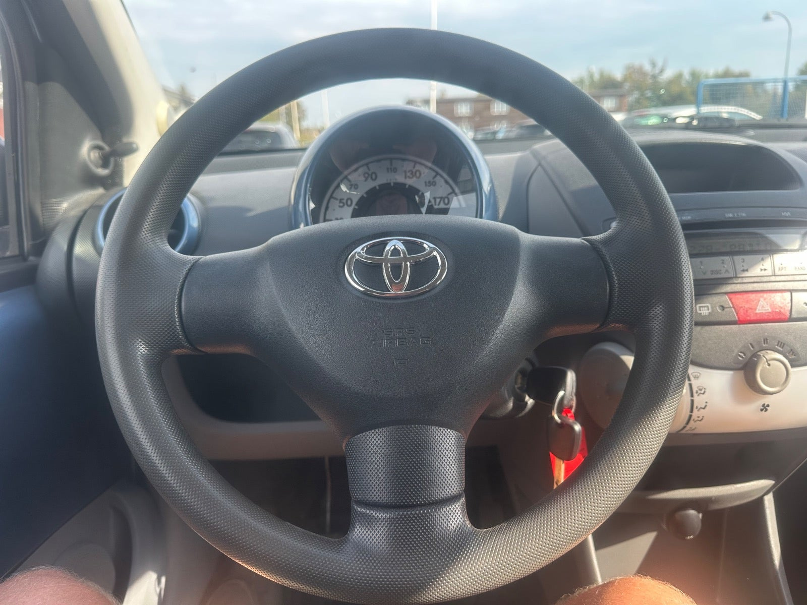 Blå Toyota Aygo fra 2008
