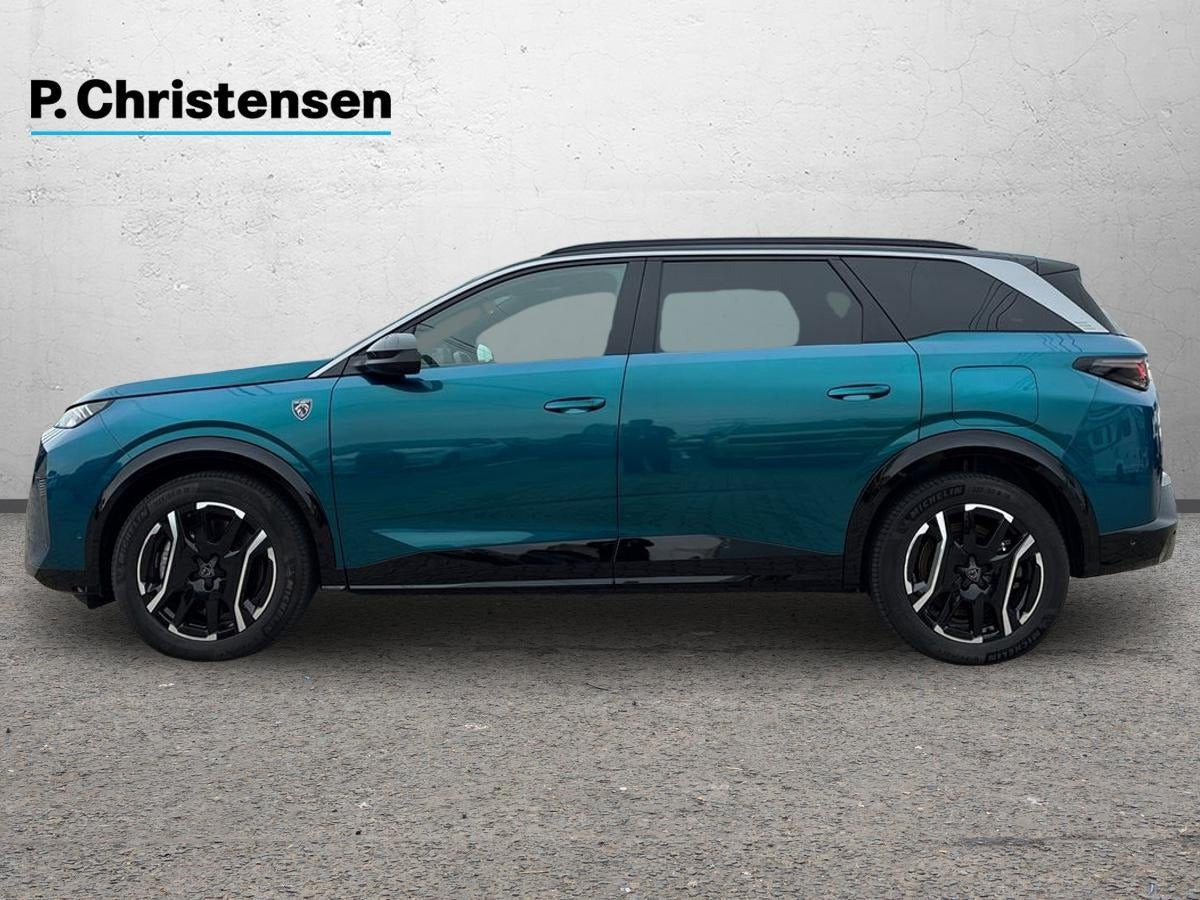Blå Peugeot e-5008 fra 2025