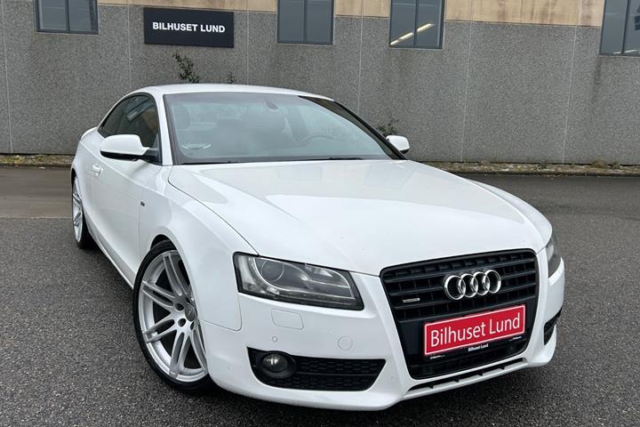 Hvid Audi A5 fra 2010