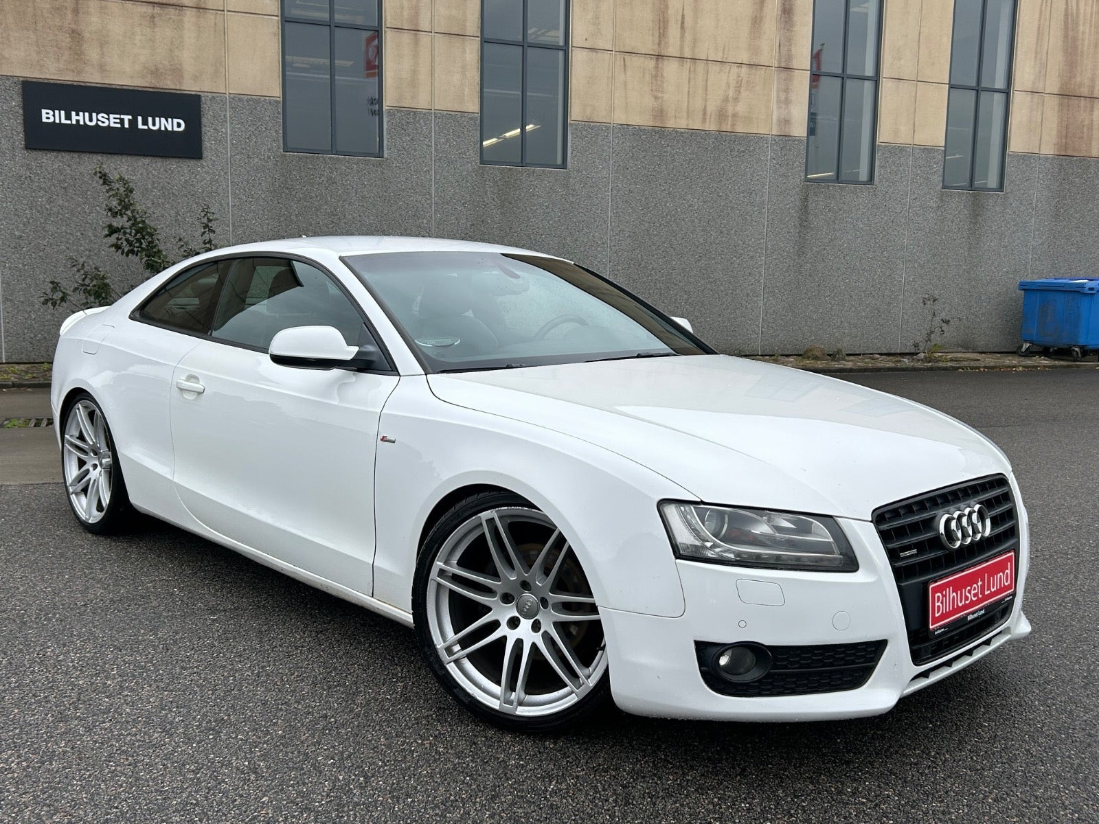 Hvid Audi A5 fra 2010