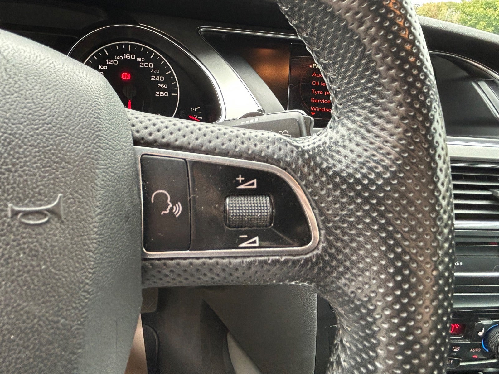 Hvid Audi A5 fra 2010