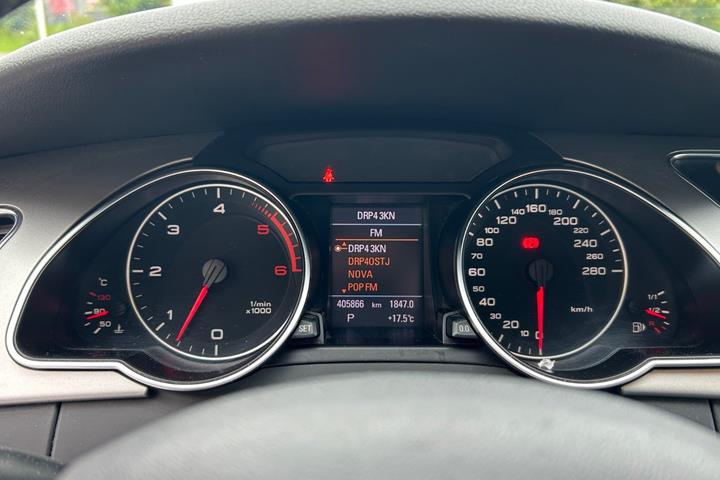 Hvid Audi A5 fra 2010