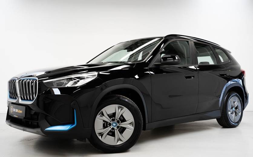 BMW iX1 xDrive30