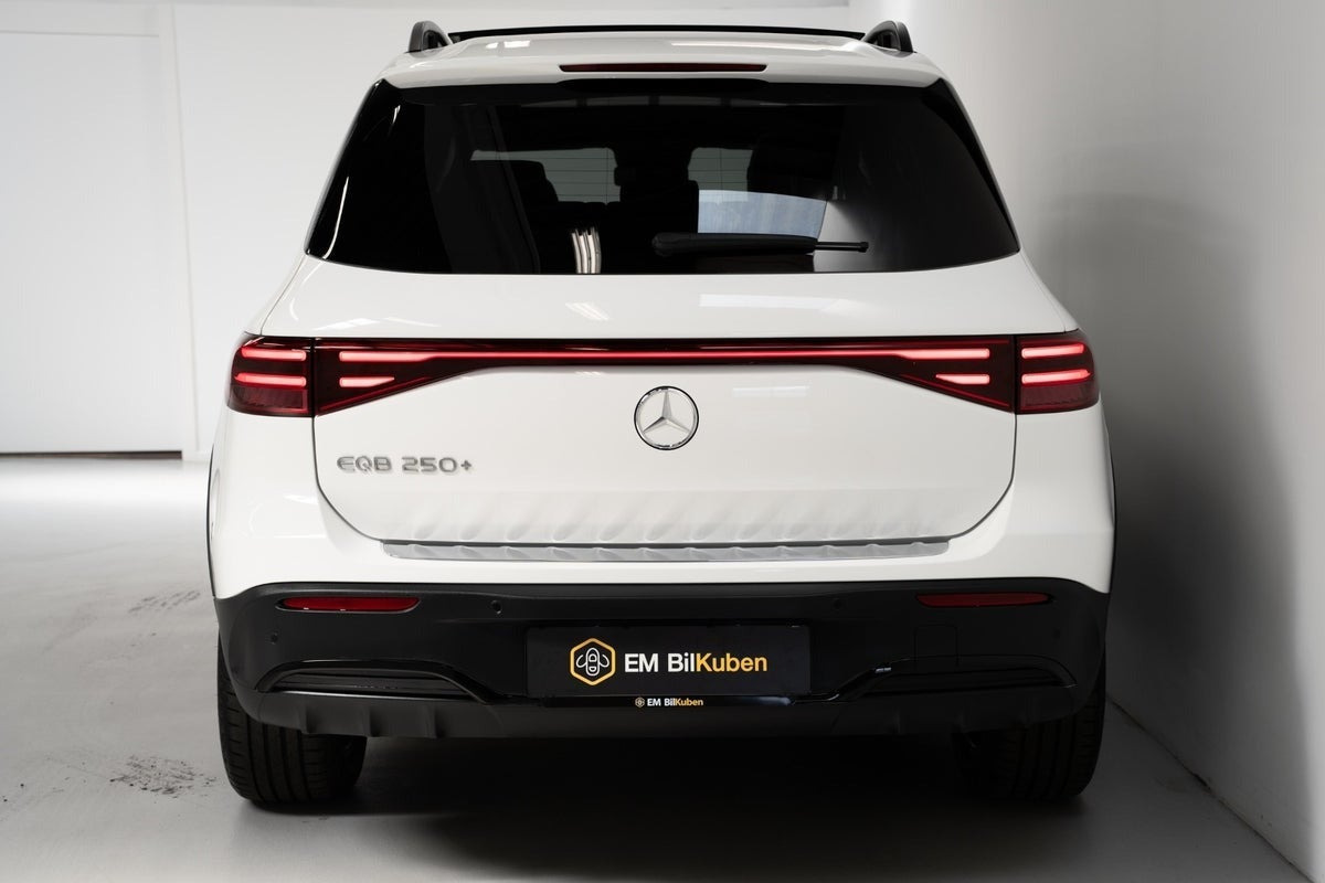 undefined Mercedes EQB250+ fra 2025