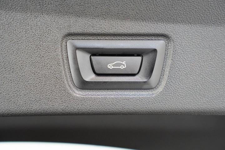 undefined BMW i4 fra 2025