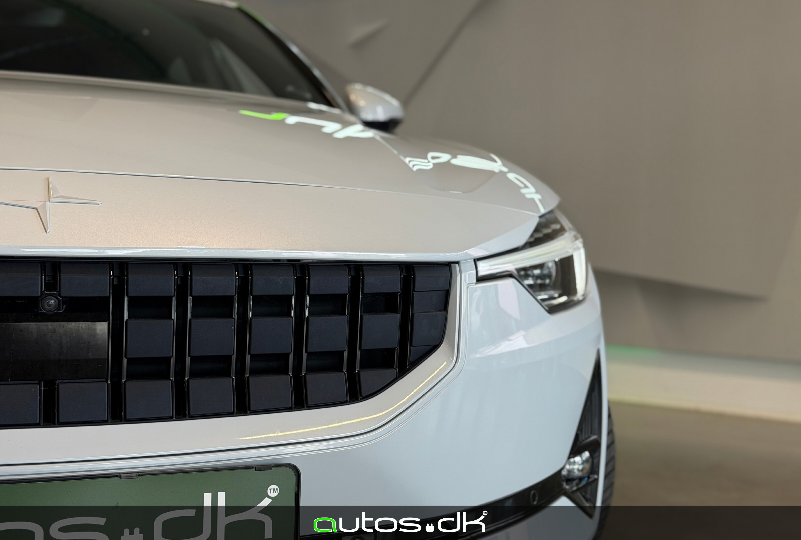 Hvid Polestar 2 fra 2023