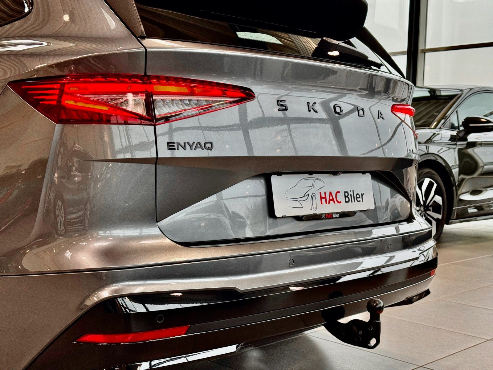 Grå Skoda Enyaq fra 2026