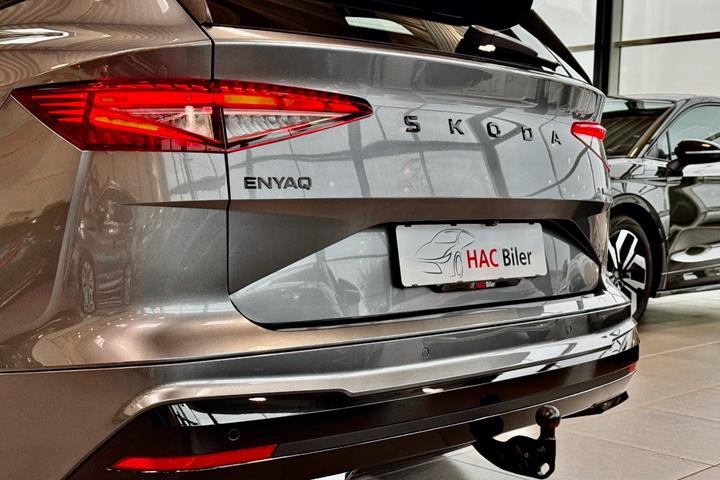 Grå Skoda Enyaq fra 2026