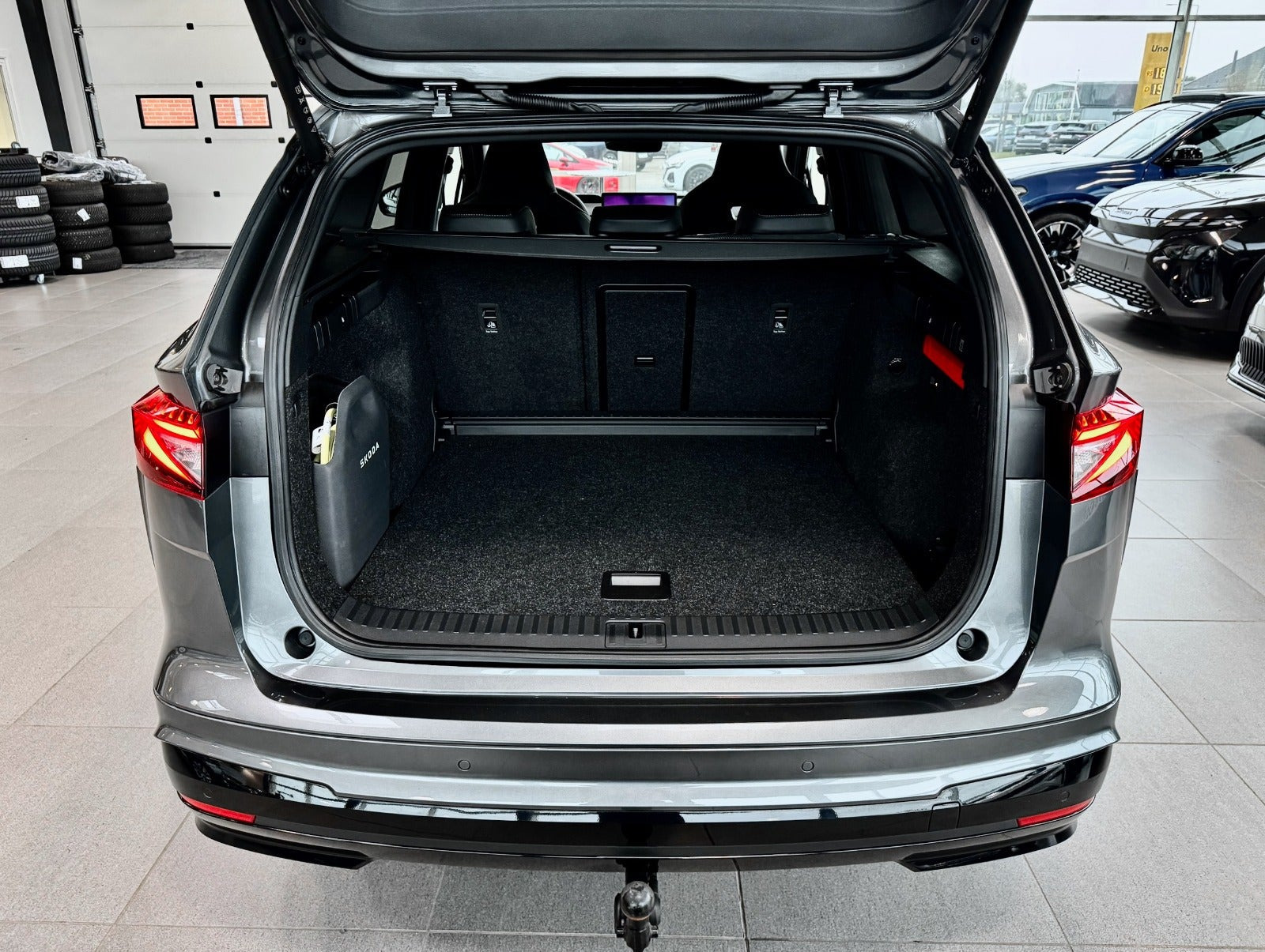 Grå Skoda Enyaq fra 2026