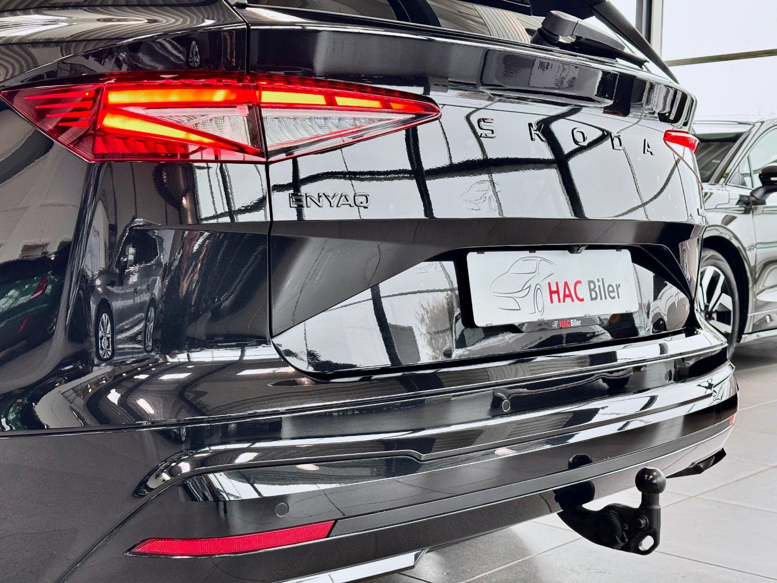 Sort Skoda Enyaq fra 2026