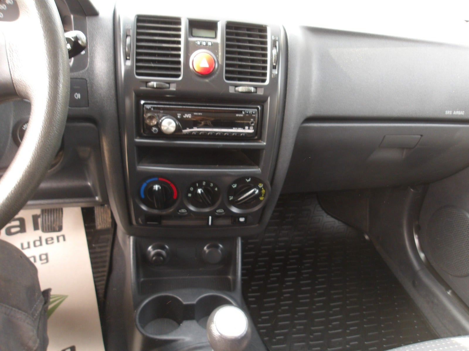 Blå Hyundai Getz fra 2008 set indefra