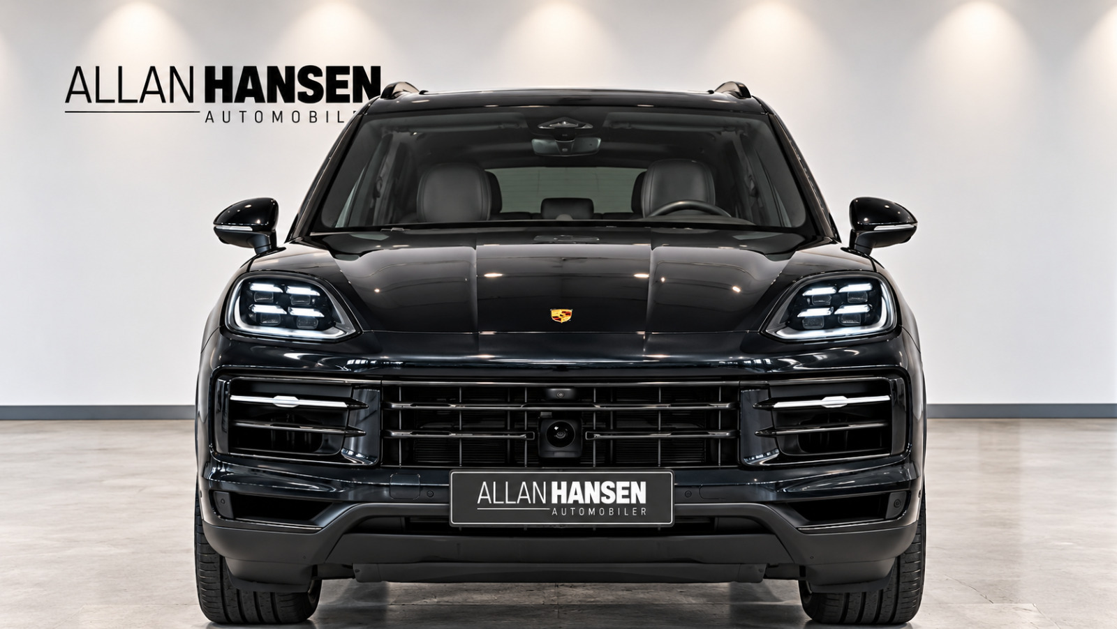 Sort Porsche Cayenne fra 2024