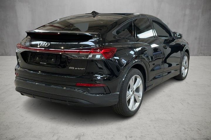 Sort Audi Q4 e-tron fra 2026