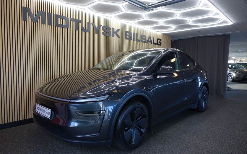 Tesla Model Y Premium RWD