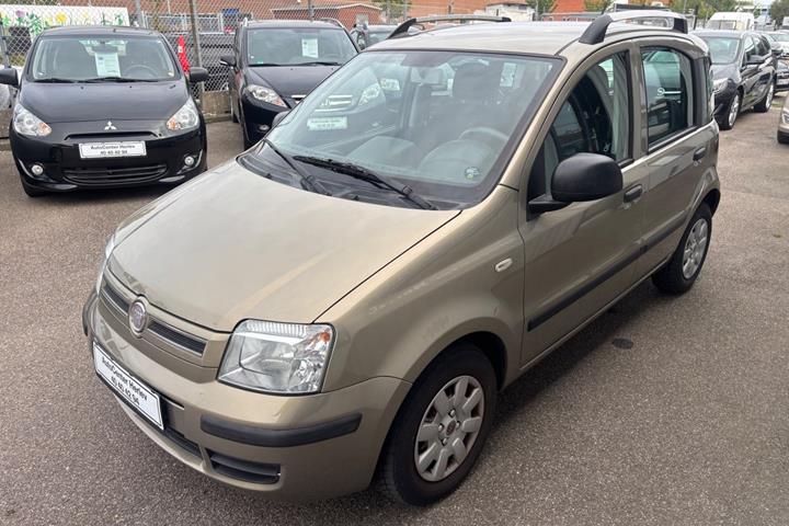 Beige Fiat Panda fra 2012