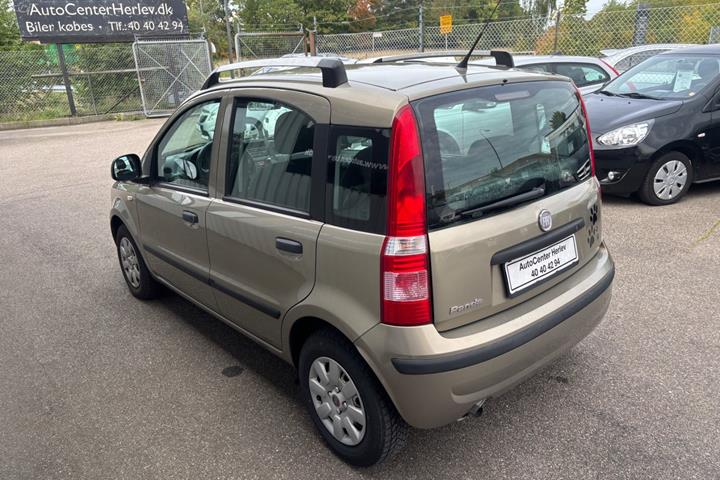 Beige Fiat Panda fra 2012