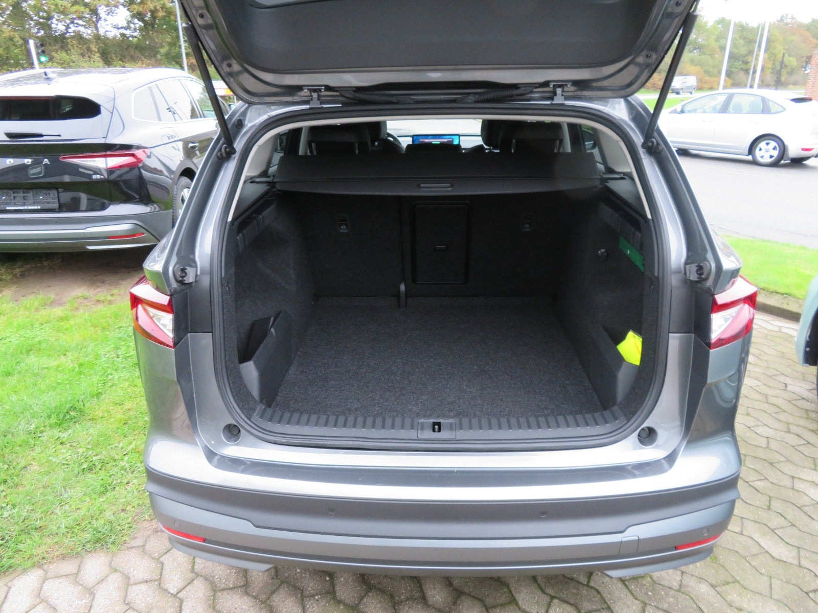Grå Skoda Enyaq fra 2025