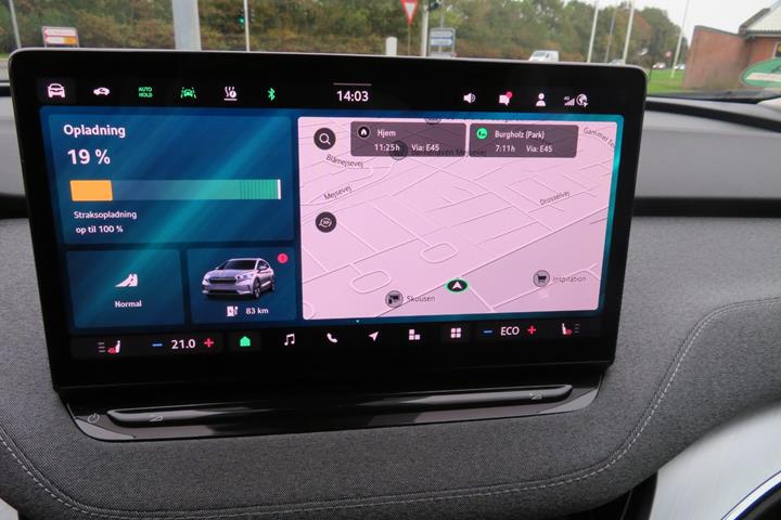 Grå Skoda Enyaq fra 2025