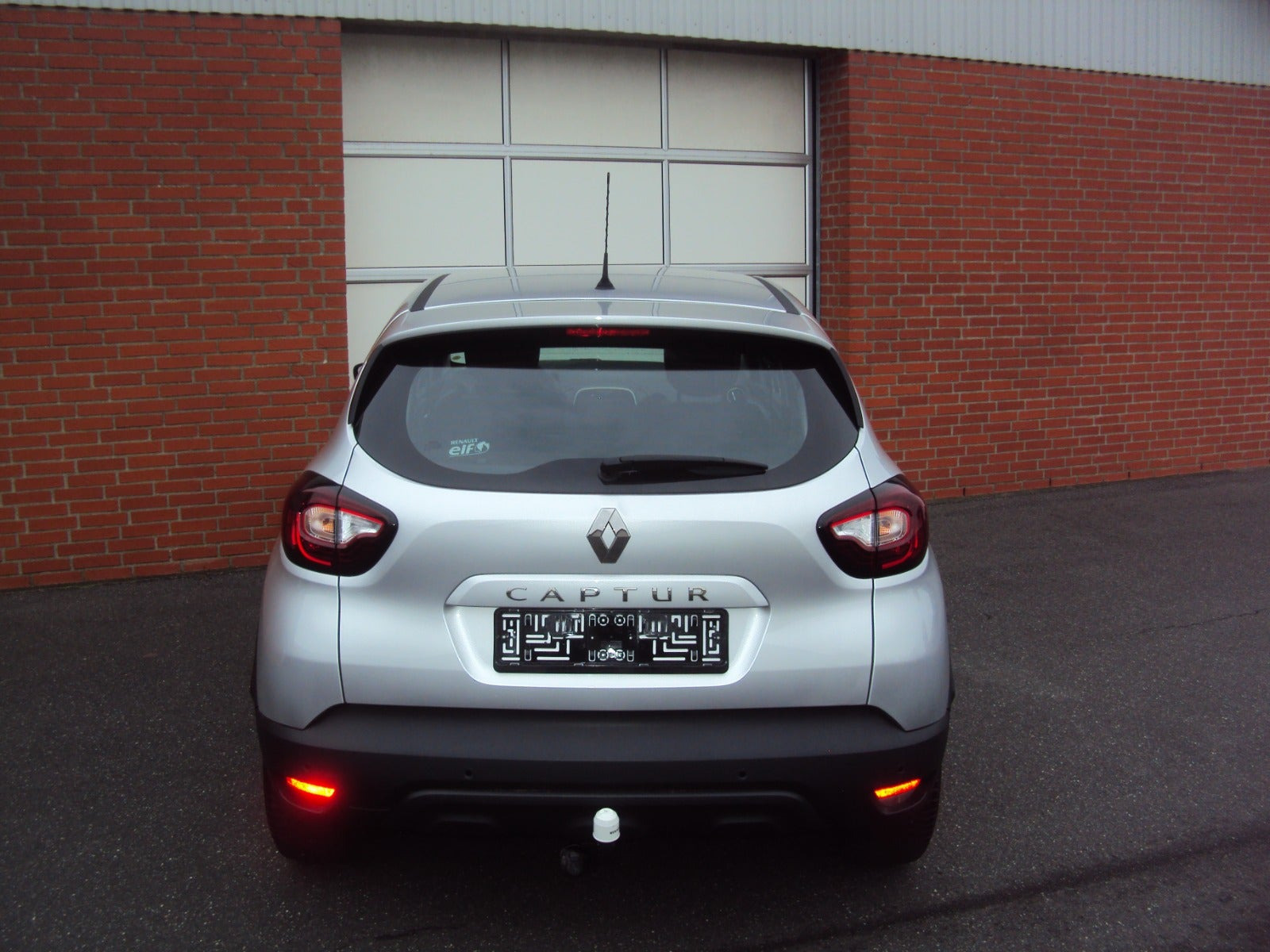 Sølv Renault Captur fra 2019