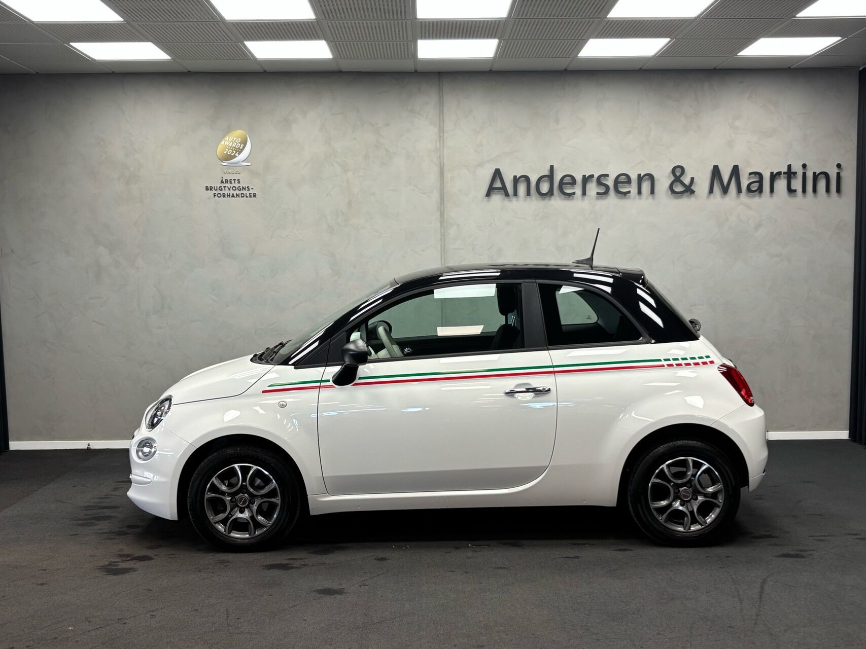 Hvid Fiat 500 fra 2024