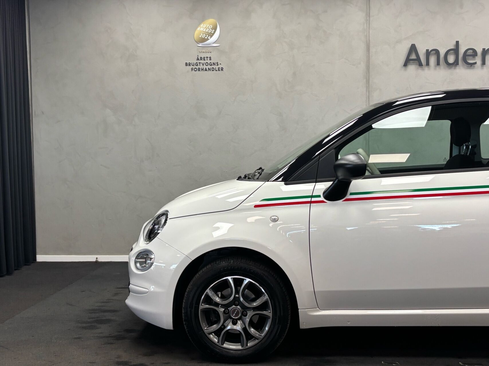 Hvid Fiat 500 fra 2024
