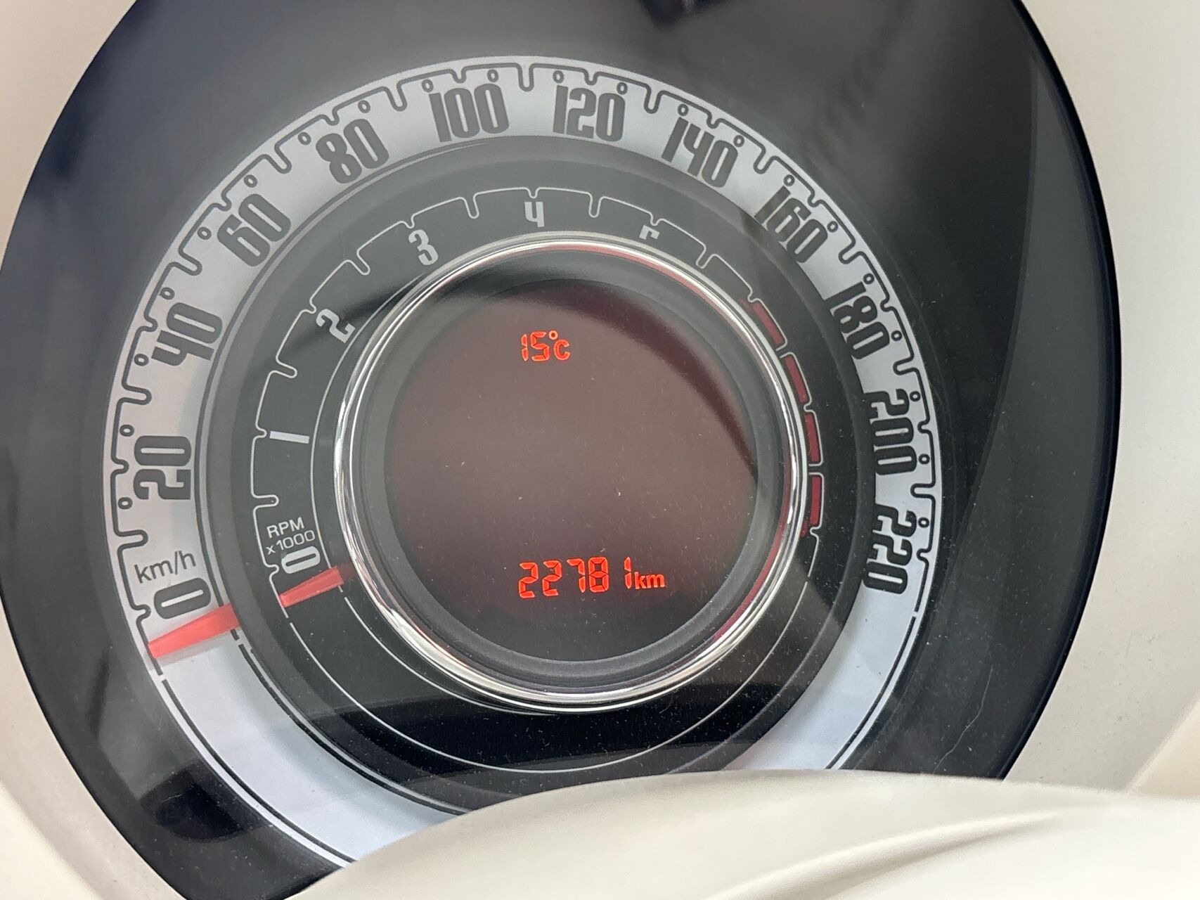 Hvid Fiat 500 fra 2024