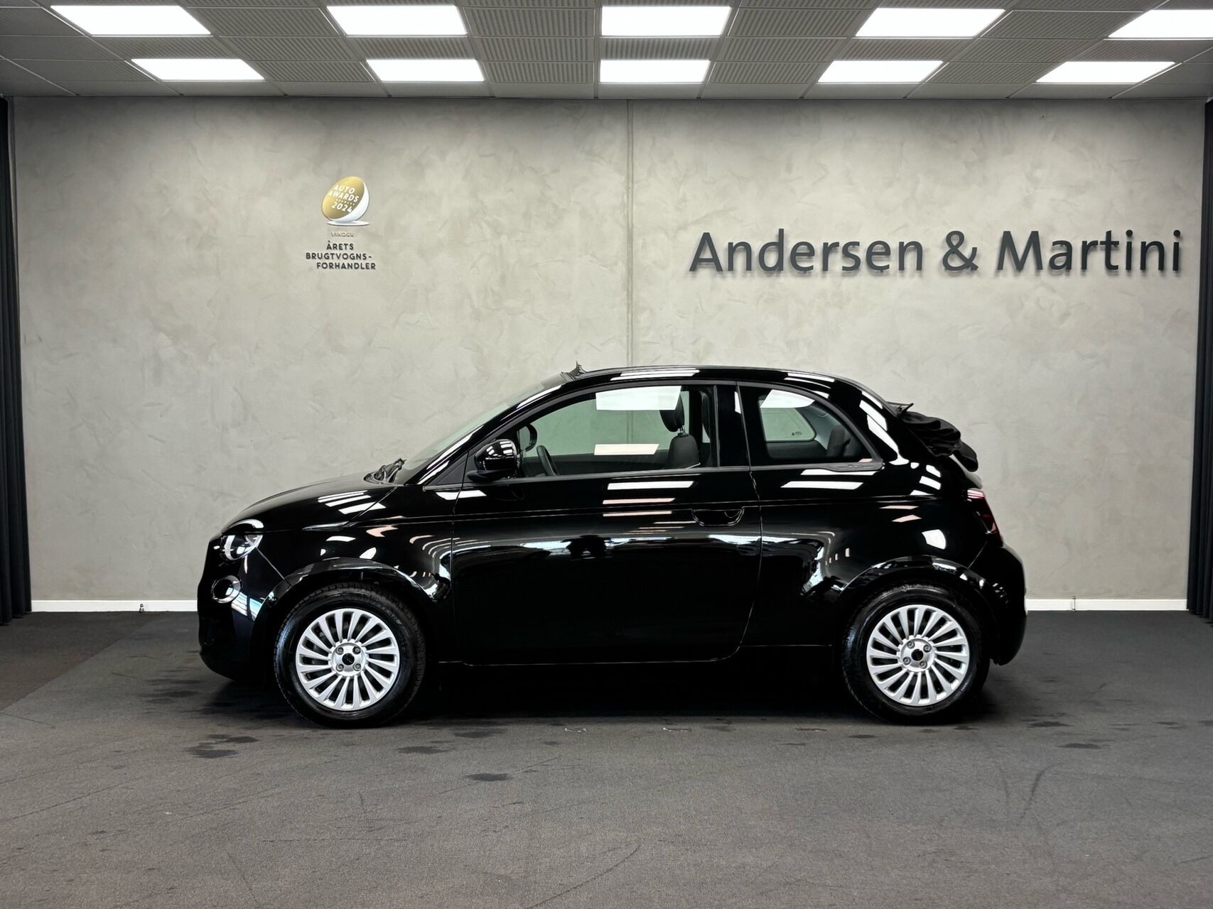 Sort Fiat 500e fra 2024