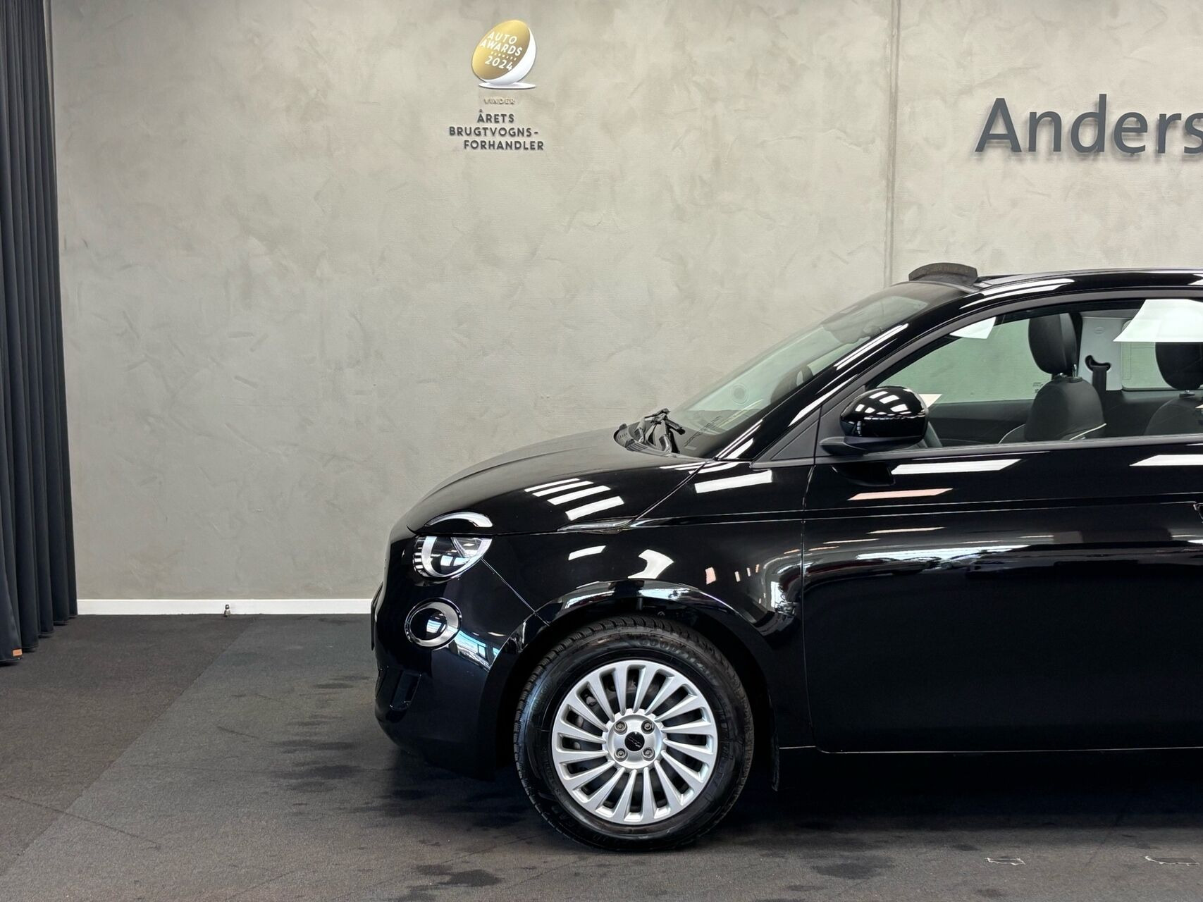 Sort Fiat 500e fra 2024
