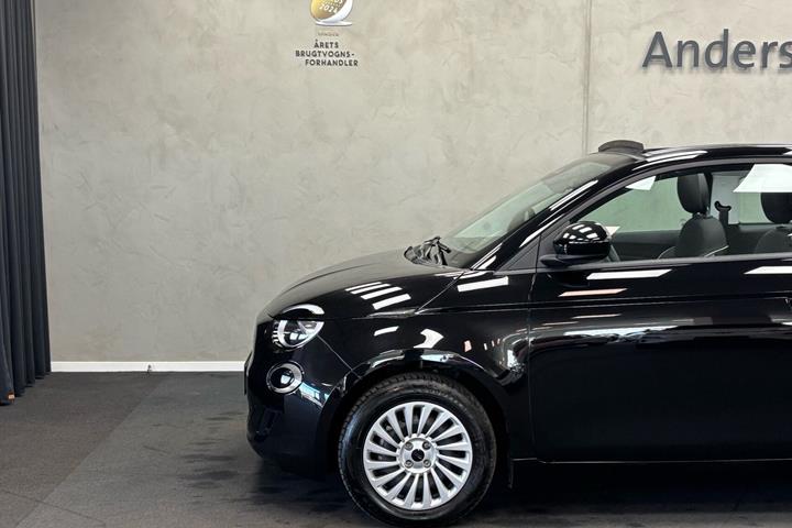 Sort Fiat 500e fra 2024