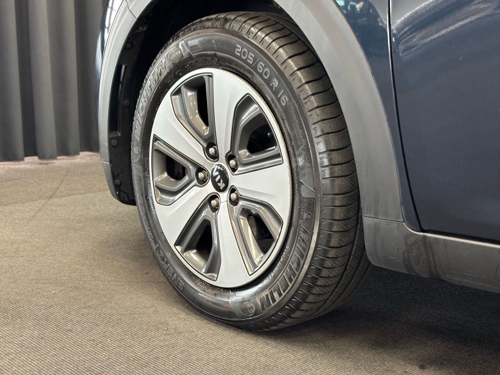 Sort Kia Niro fra 2018