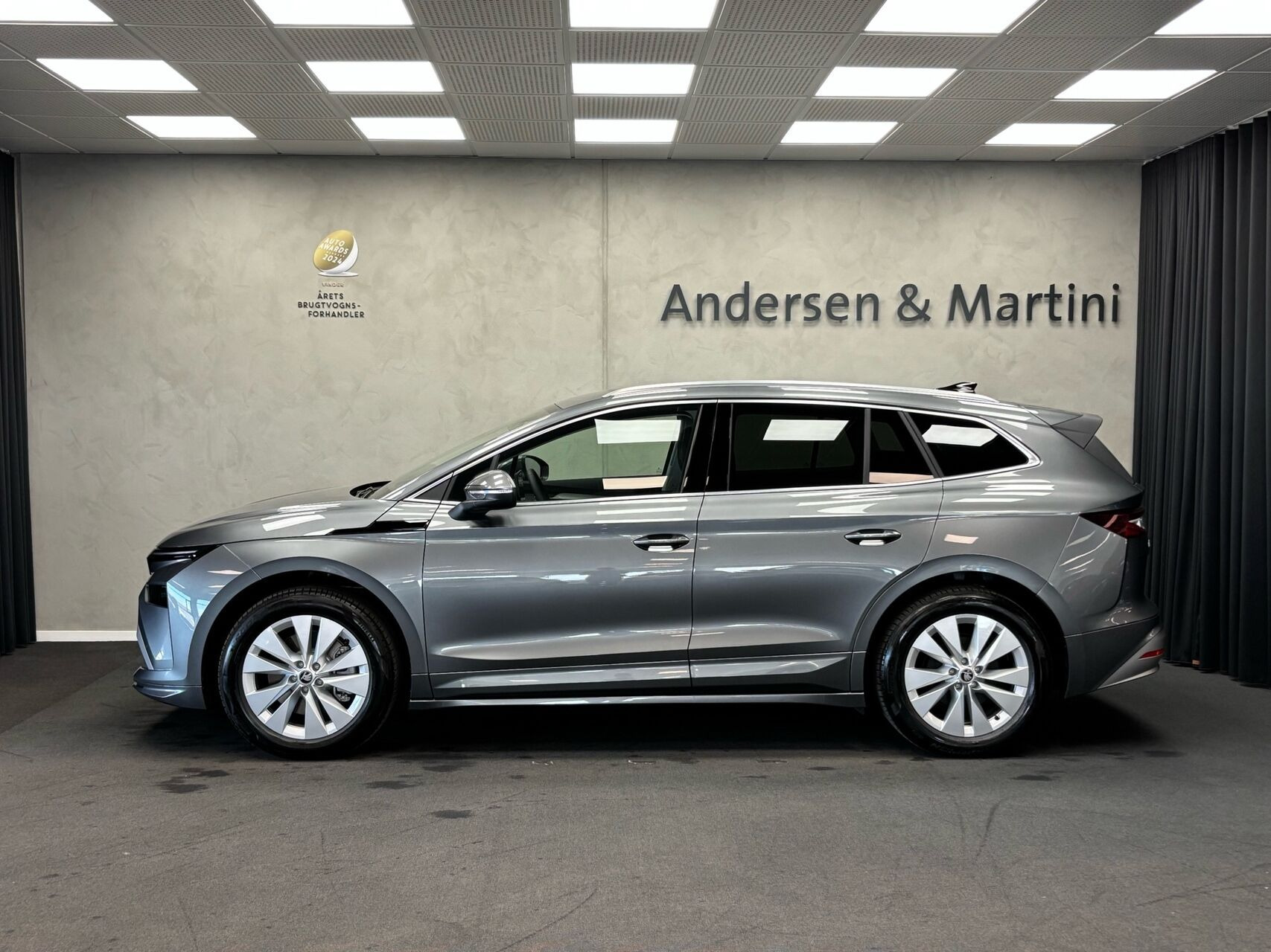 Grå Skoda Enyaq fra 2026
