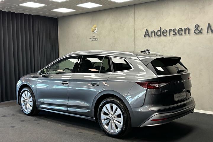 Grå Skoda Enyaq fra 2026