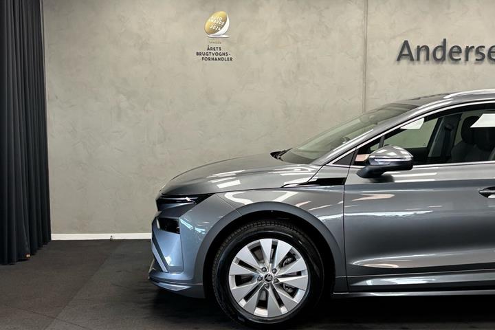 Grå Skoda Enyaq fra 2026