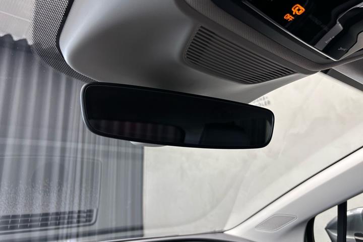 Grå Skoda Enyaq fra 2026