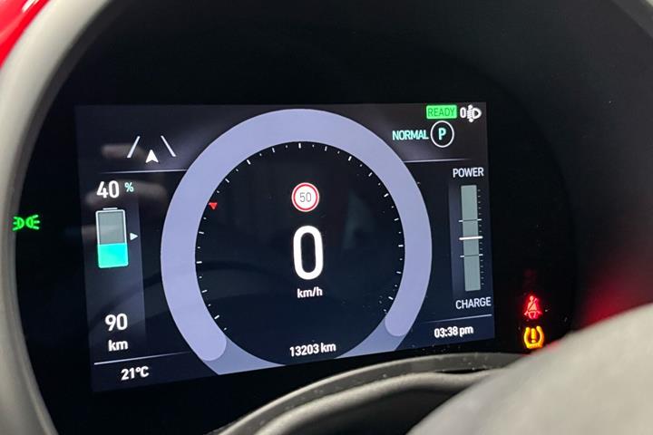 Rød Fiat 500e fra 2023
