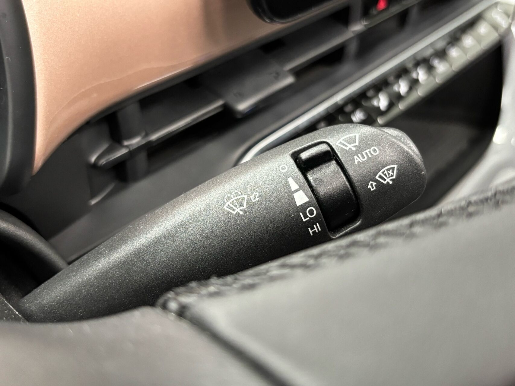 Pink Fiat 500e fra 2023