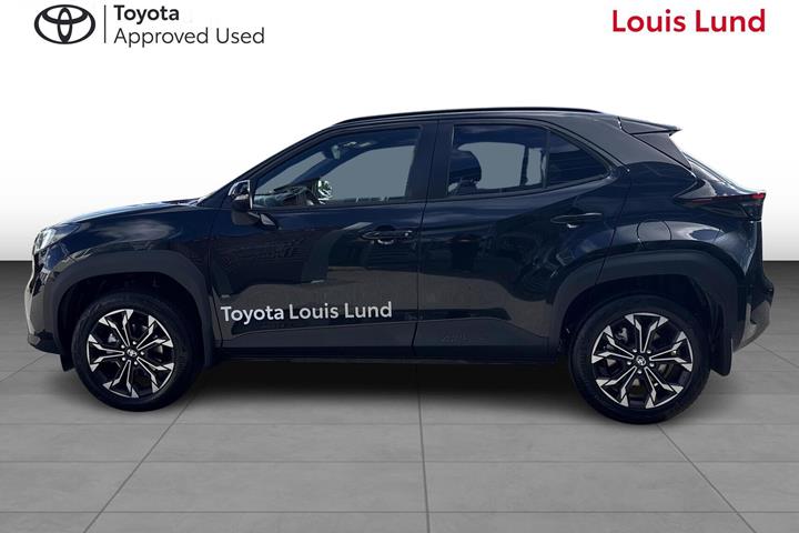 Sort Toyota Yaris Cross fra 2026